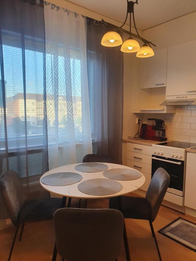 Moderni, Viihtyisae Pikkukaksio Saunalla Pori Buitenkant foto