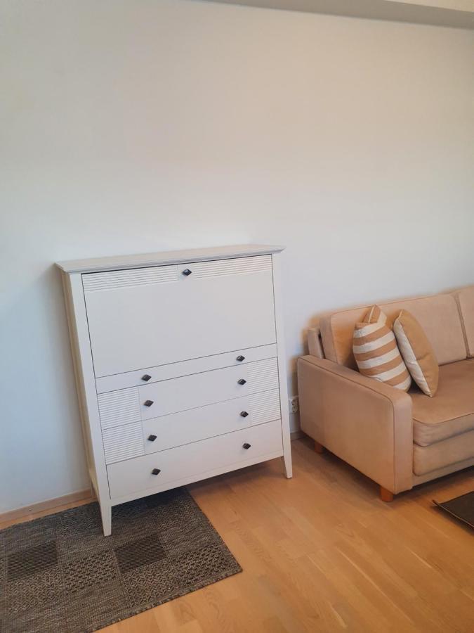 Moderni, Viihtyisae Pikkukaksio Saunalla Pori Buitenkant foto