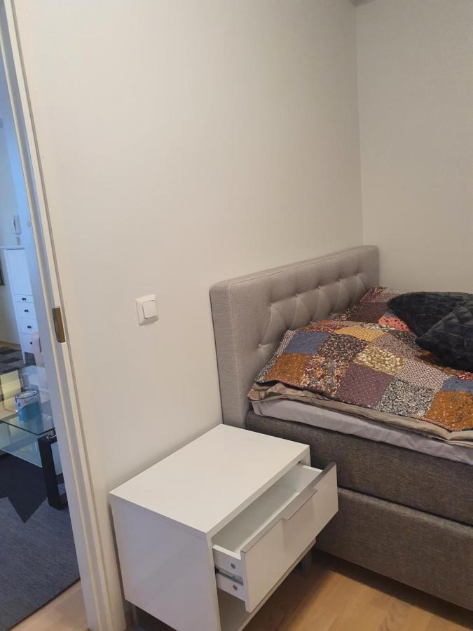 Moderni, Viihtyisae Pikkukaksio Saunalla Pori Buitenkant foto